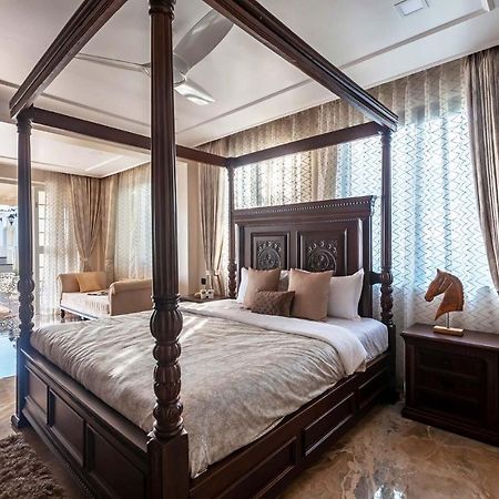 Stayvista'S Lake La Vie - Tranquil Lake-View Villa Amidst Farmland With Pool And Poolside Gazebo - Proximity To Sula Nashik Zewnętrze zdjęcie