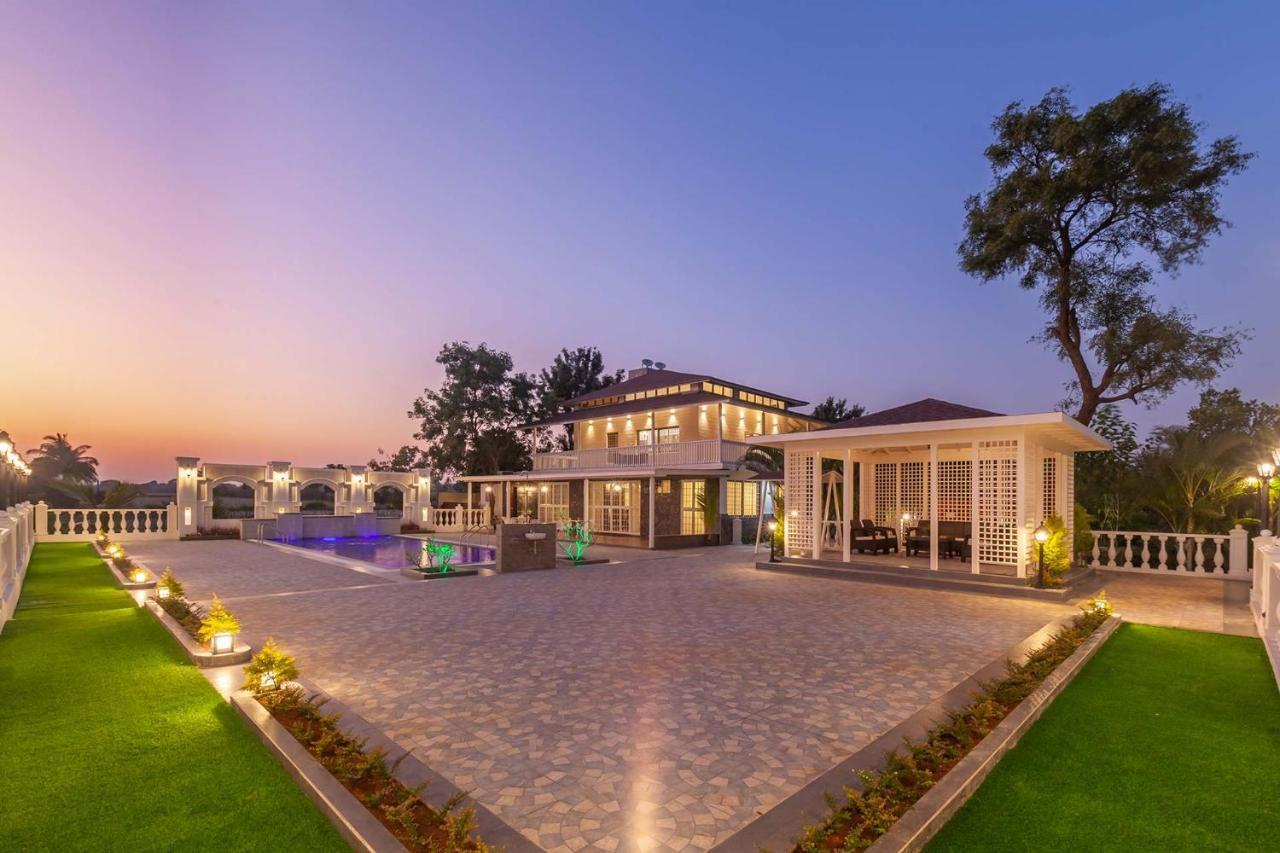 Stayvista'S Lake La Vie - Tranquil Lake-View Villa Amidst Farmland With Pool And Poolside Gazebo - Proximity To Sula Nashik Zewnętrze zdjęcie