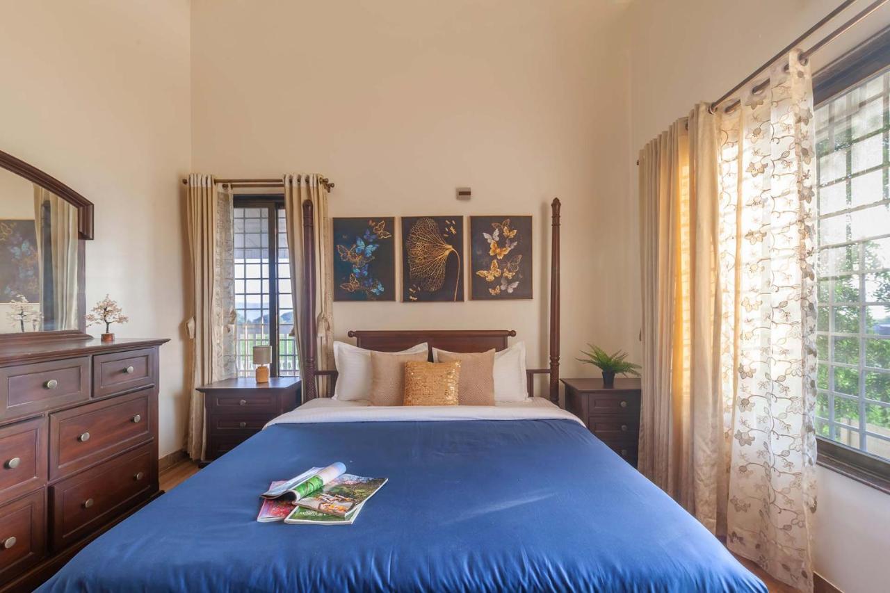 Stayvista'S Lake La Vie - Tranquil Lake-View Villa Amidst Farmland With Pool And Poolside Gazebo - Proximity To Sula Nashik Zewnętrze zdjęcie